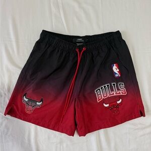 NWT Pro Standard Men’s Chicago Bulls Red Black Hombre Basketball Shorts Size Sm